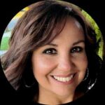Julie Lynch 4 5147babf0694f7f012c7e5782f8fe020