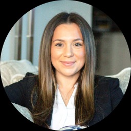 Stephanie Valenzuela