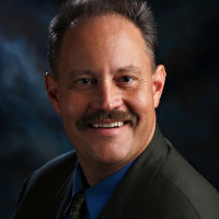 Dr. Robert Hanser