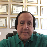 Dr. David Lustig